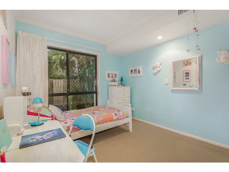 19 Barcoola Place, Twin Waters QLD 4564
