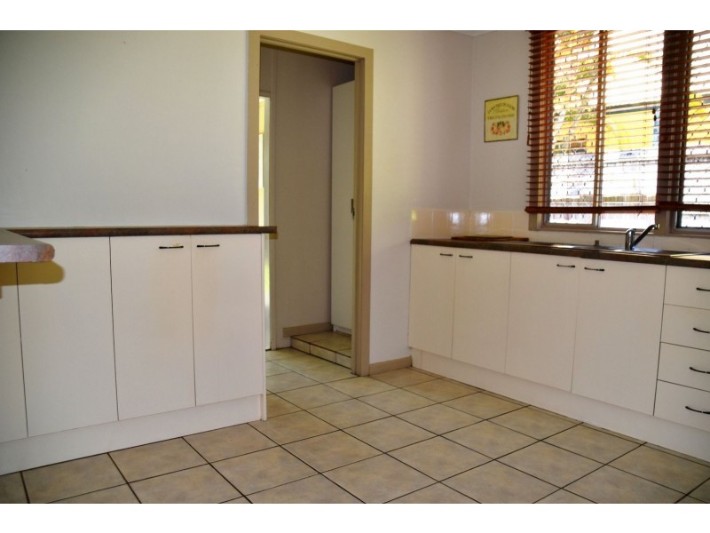 42 Namba Street, Pacific Paradise QLD 4564