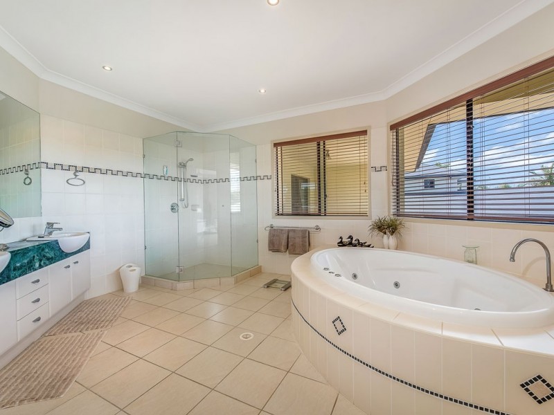 22 Karinya Place, Twin Waters QLD 4564