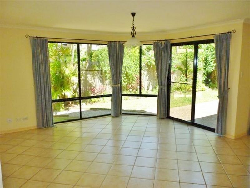 4 Prestwick Drive, Twin Waters QLD 4564