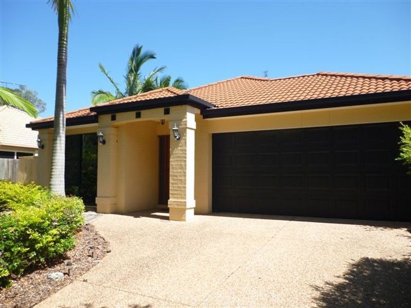 4 Prestwick Drive, Twin Waters QLD 4564