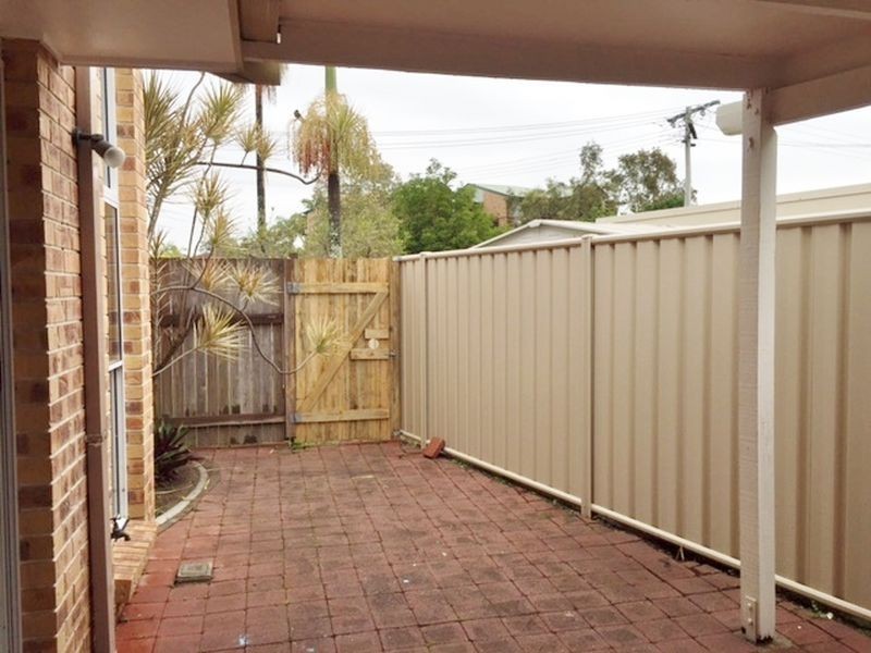 1/4 Akeringa Place, Mooloolaba QLD 4557