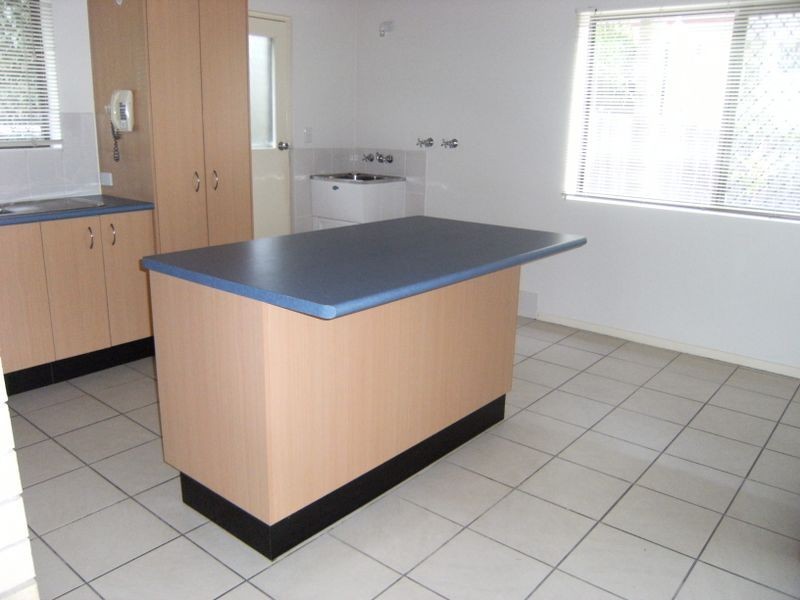 2/18 Kalinda Avenue, Mooloolaba QLD 4557