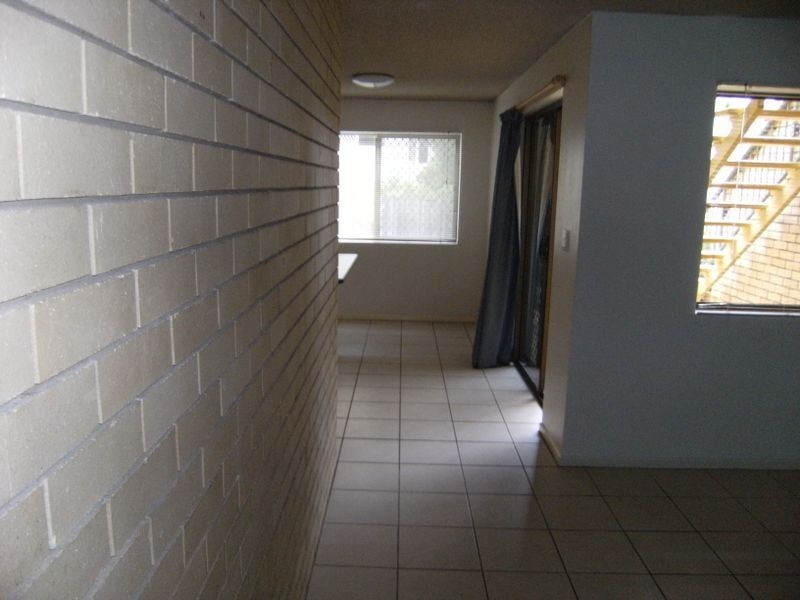 2/18 Kalinda Avenue, Mooloolaba QLD 4557