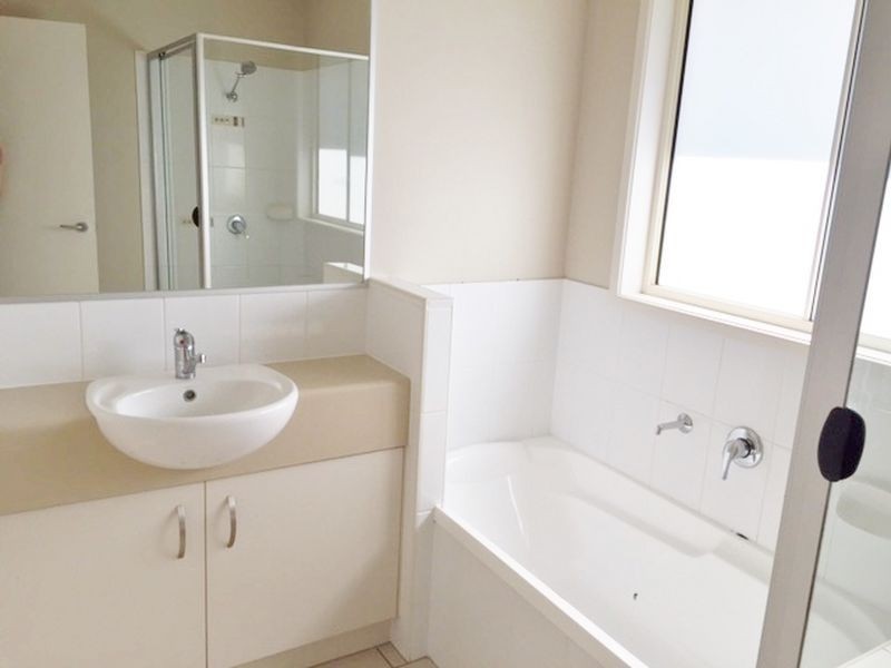 23 Whitsunday Drive, Pacific Paradise QLD 4564