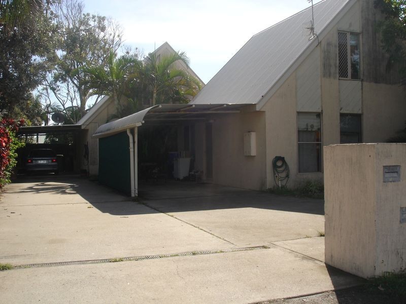 2/4 Lexie Street, Marcoola QLD 4564