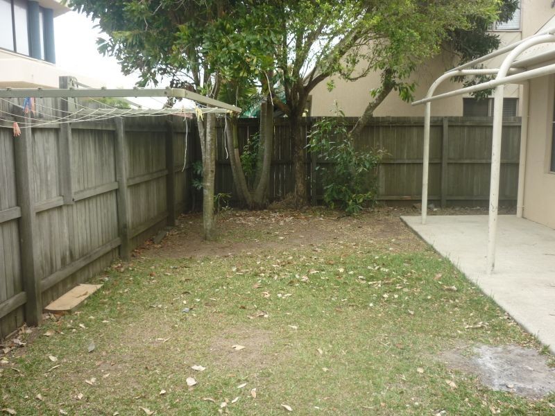 2/4 Lexie Street, Marcoola QLD 4564