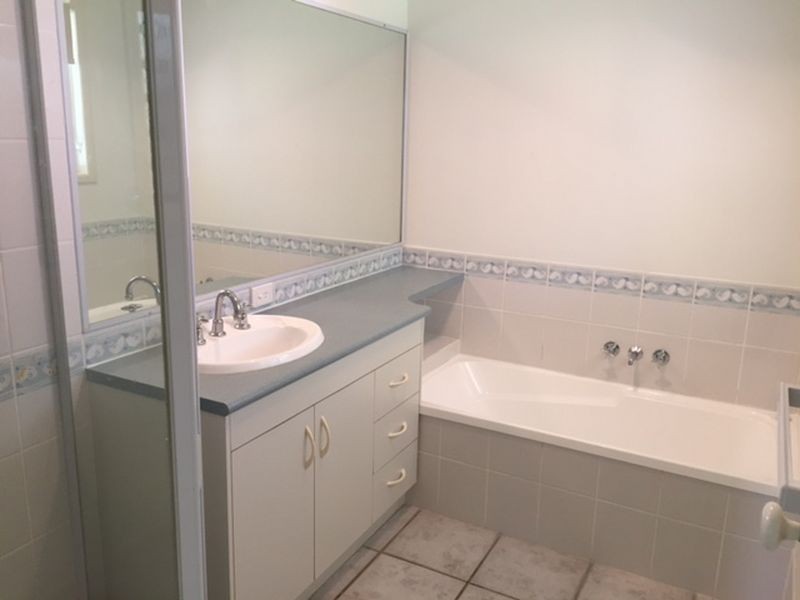 62 Wattlebird Drive, Twin Waters QLD 4564