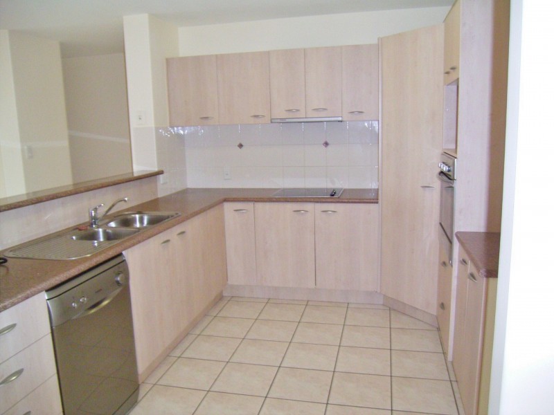 6 Waterhen Place, Pelican Waters QLD 4551