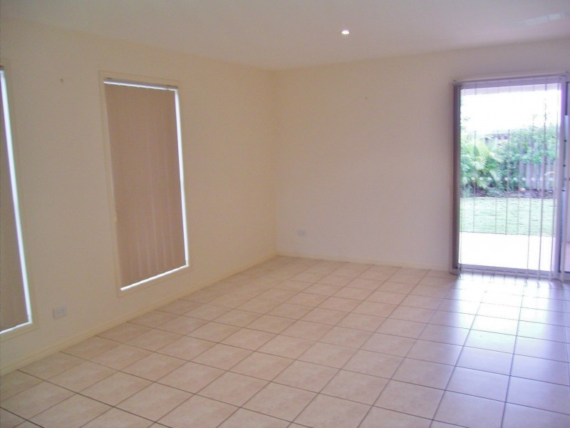 6 Waterhen Place, Pelican Waters QLD 4551