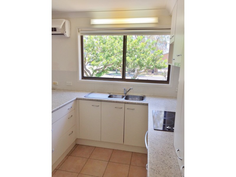 1/11 Carrothool Place, Mooloolaba QLD 4557