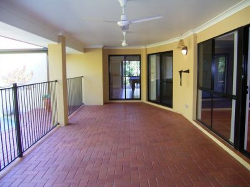 3 Skipper Place, Twin Waters QLD 4564