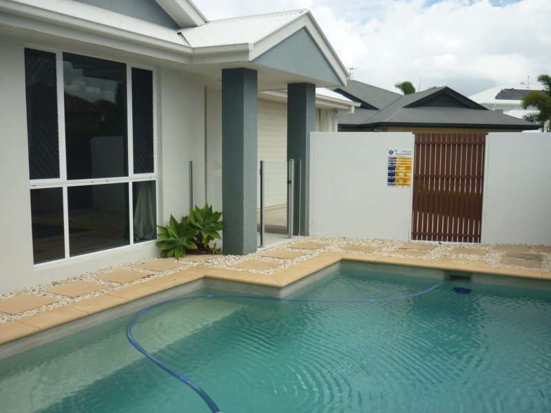 6 Oyster Court, Twin Waters QLD 4564