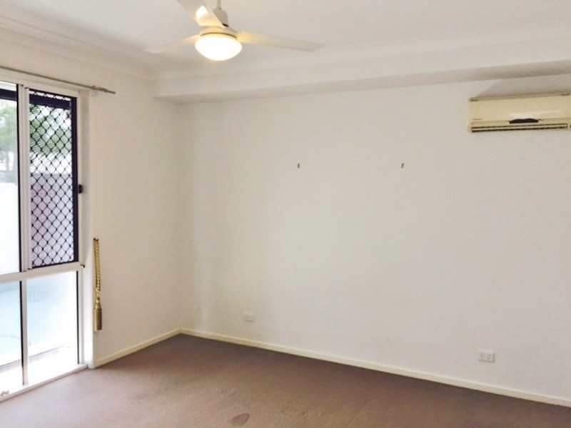 6 Oyster Court, Twin Waters QLD 4564