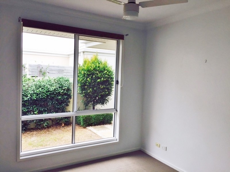 6 Oyster Court, Twin Waters QLD 4564