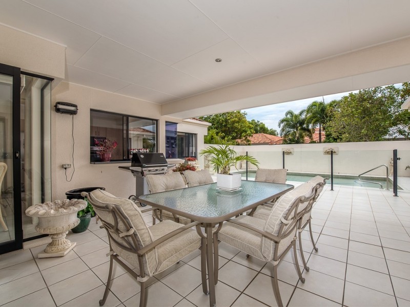 8 Staysail Place, Twin Waters QLD 4564