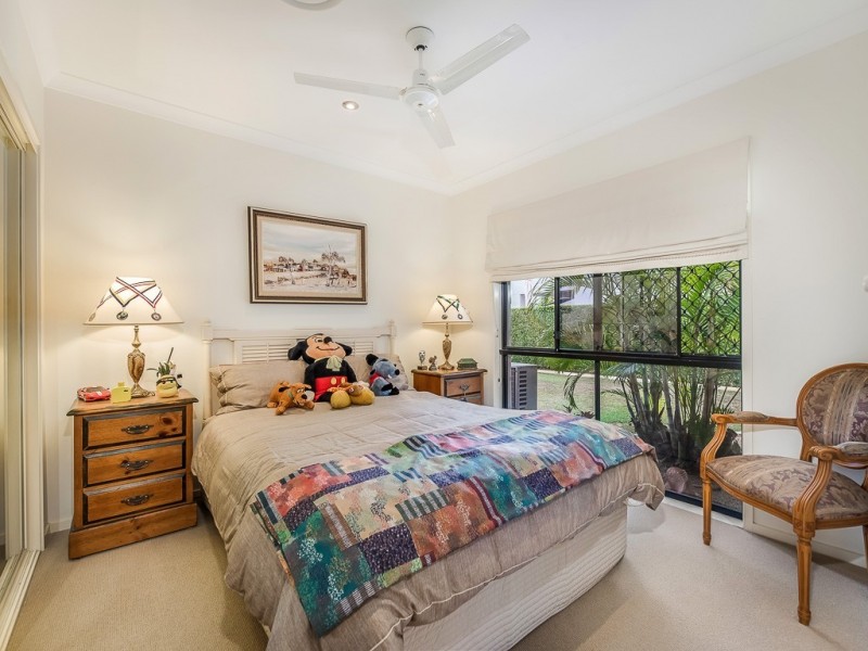 8 Staysail Place, Twin Waters QLD 4564