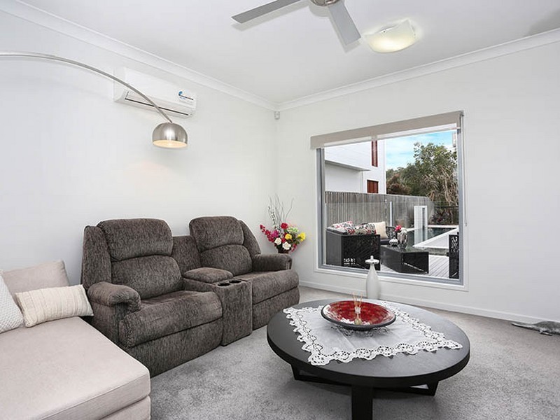 19 Surfside Lane, Mount Coolum QLD 4573