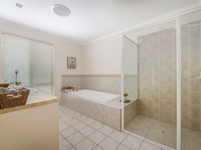 56 Wattlebird Drive, Twin Waters QLD 4564