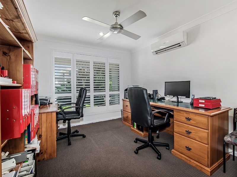 6 Staysail Place, Twin Waters QLD 4564