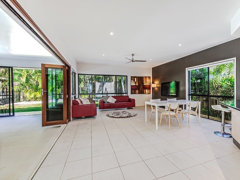 14 Peatling Lane, Twin Waters QLD 4564