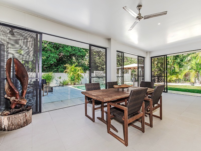 14 Peatling Lane, Twin Waters QLD 4564