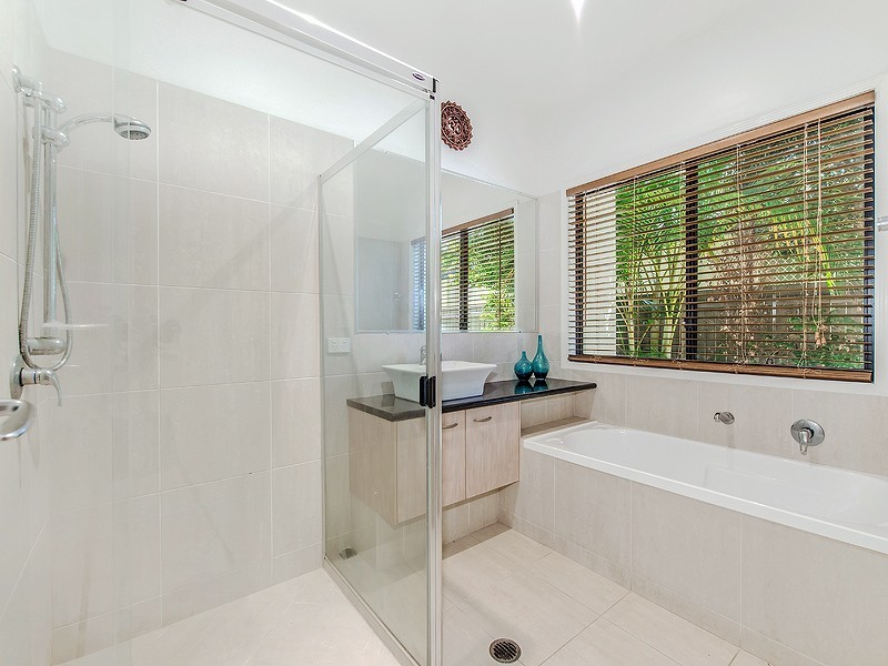 14 Peatling Lane, Twin Waters QLD 4564