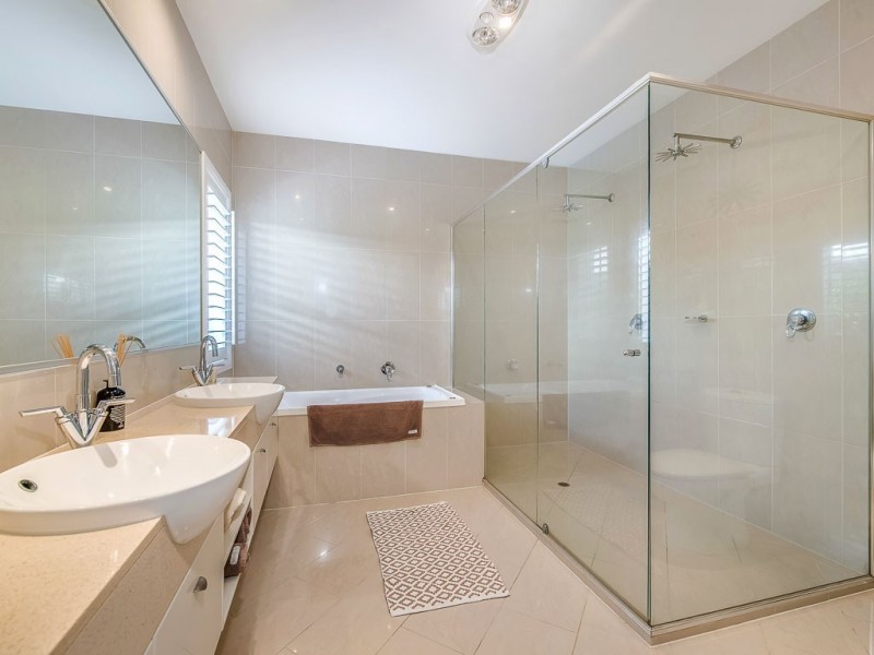 24 Moorings Circuit, Twin Waters QLD 4564