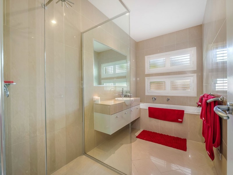 24 Moorings Circuit, Twin Waters QLD 4564