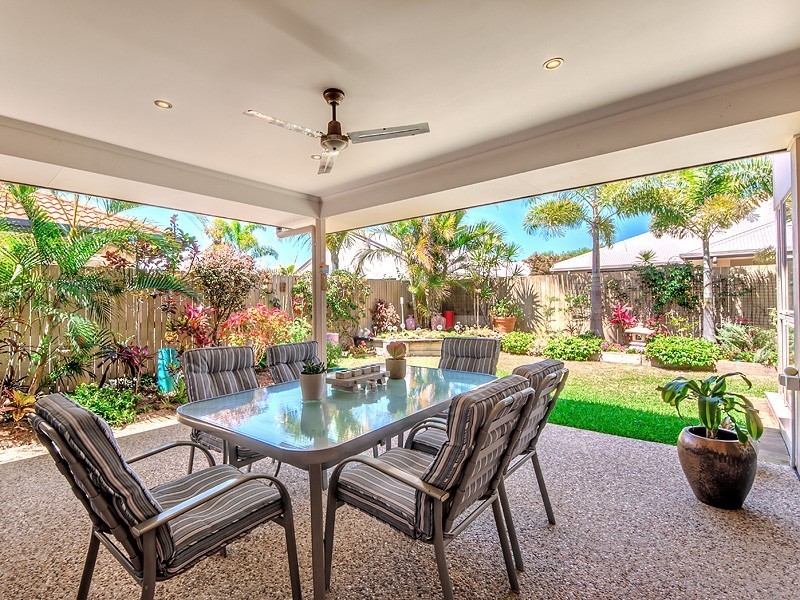 30 Veerings Crescent, Twin Waters QLD 4564