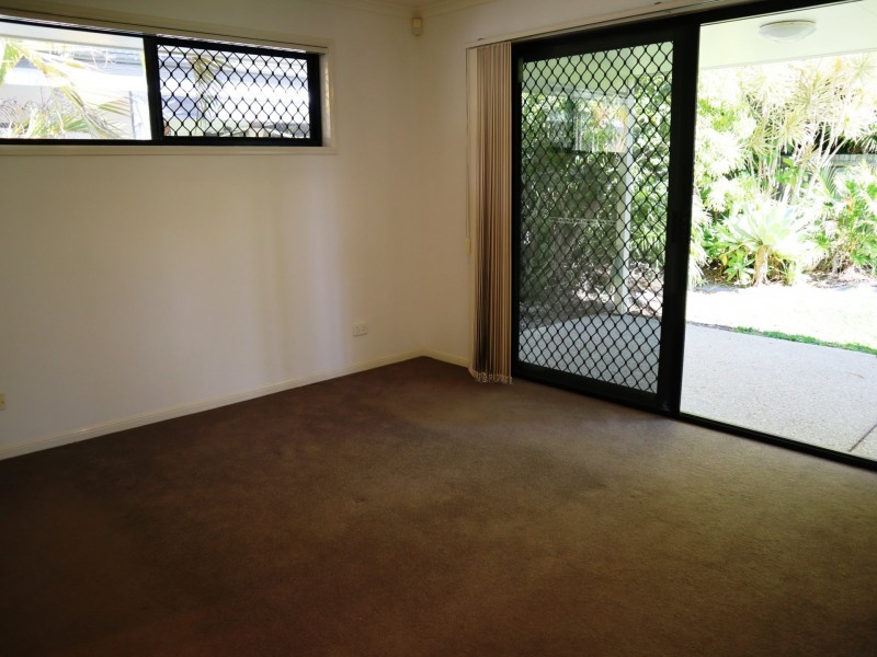 13 Baker Finch Place, Twin Waters QLD 4564