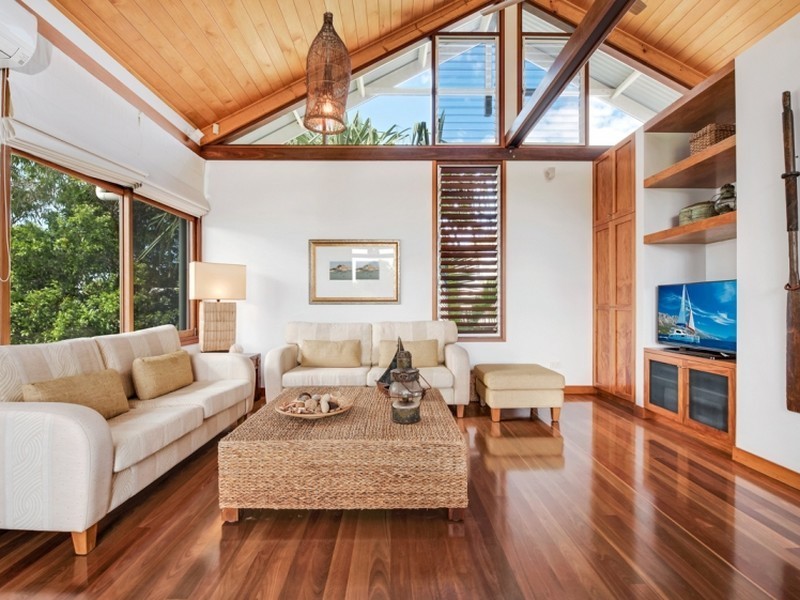 16 North Beach Place, Mudjimba QLD 4564