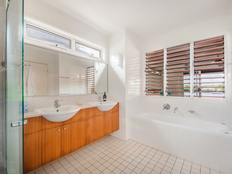 42/80 North Shore Road, Twin Waters QLD 4564