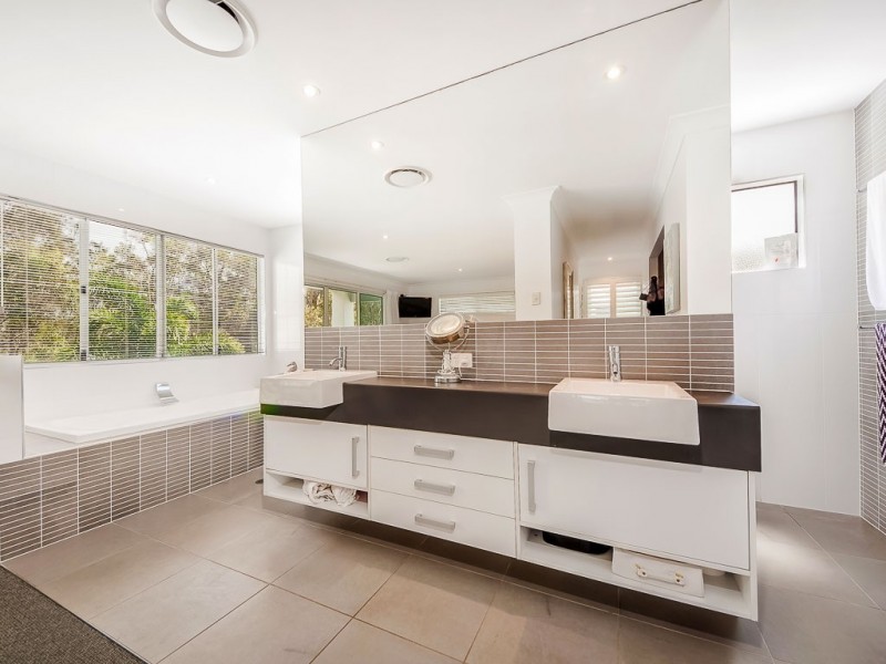 50 Anchorage Circuit, Twin Waters QLD 4564
