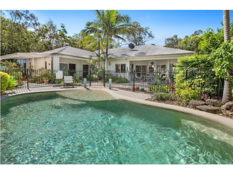 2 Prestwick Drive, Twin Waters QLD 4564