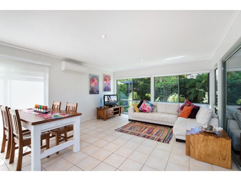 6 Fantail Place, Twin Waters QLD 4564