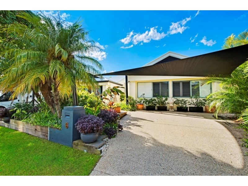 6 Fantail Place, Twin Waters QLD 4564