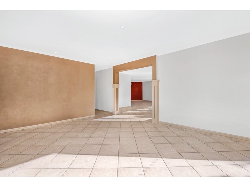 2 Fantail Place, Twin Waters QLD 4564