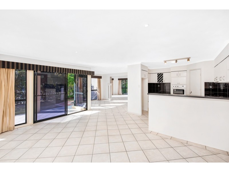 2 Fantail Place, Twin Waters QLD 4564