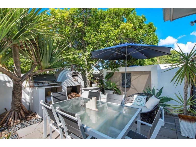 10 Estuary Court, Twin Waters QLD 4564