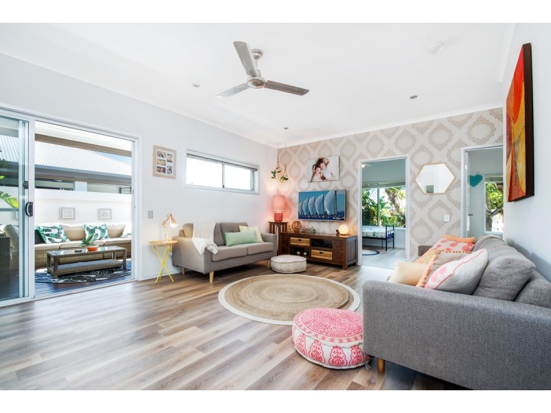 10 Estuary Court, Twin Waters QLD 4564