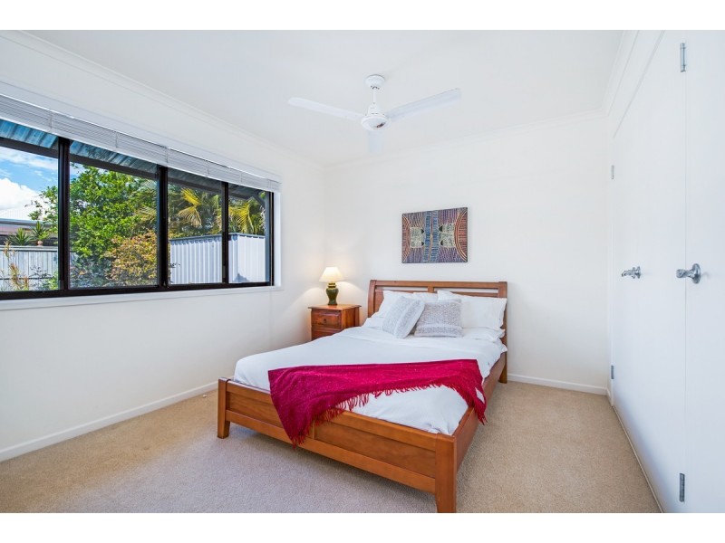 4 Carnoustie Court, Twin Waters QLD 4564