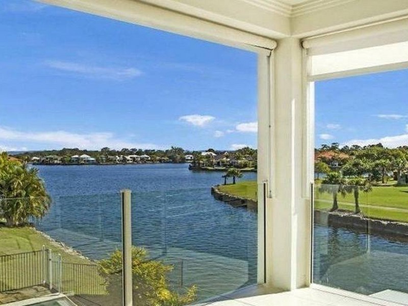 2 Waterfront Court, Twin Waters QLD 4564