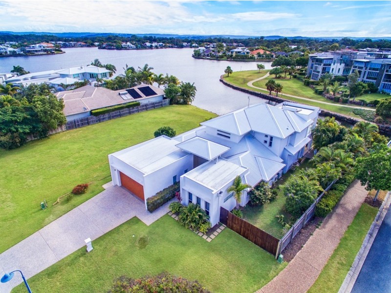 2 Waterfront Court, Twin Waters QLD 4564