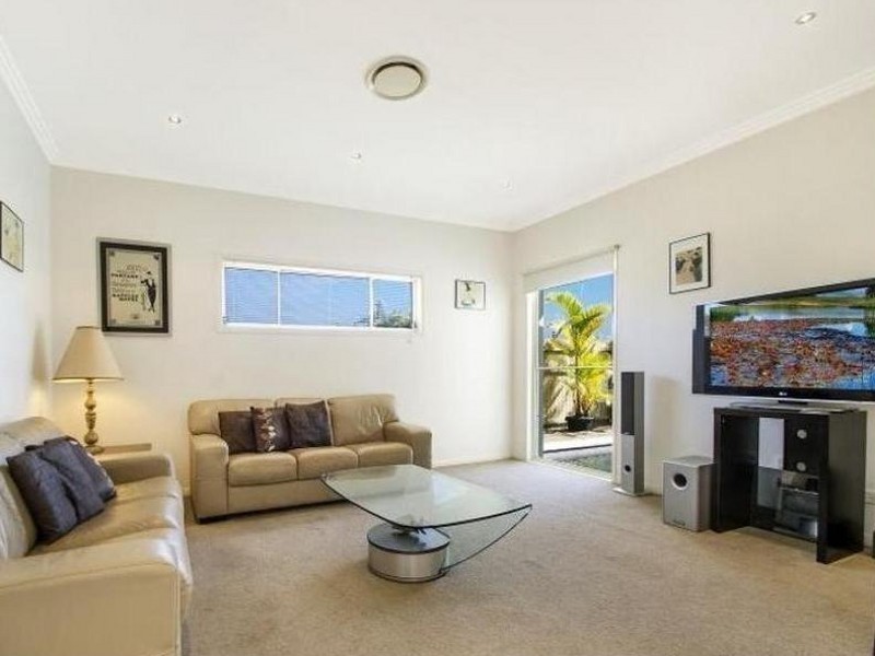 2 Waterfront Court, Twin Waters QLD 4564