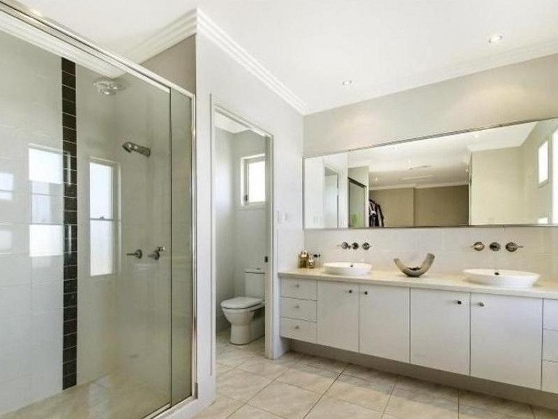 2 Waterfront Court, Twin Waters QLD 4564