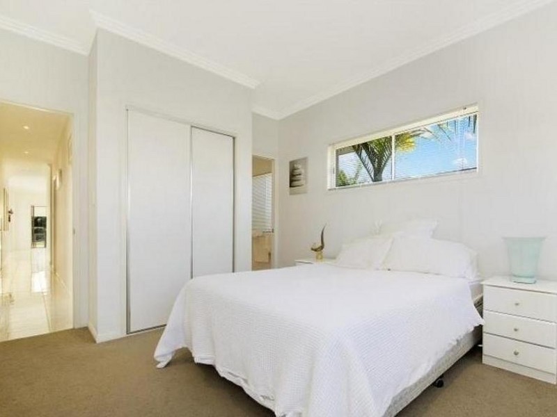 2 Waterfront Court, Twin Waters QLD 4564