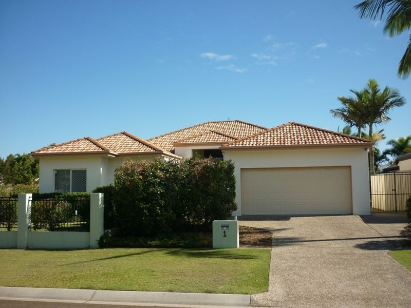 1 Staysail Place, Twin Waters QLD 4564