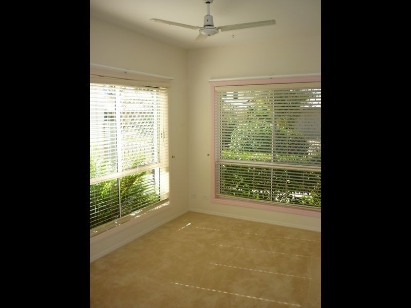 1 Staysail Place, Twin Waters QLD 4564