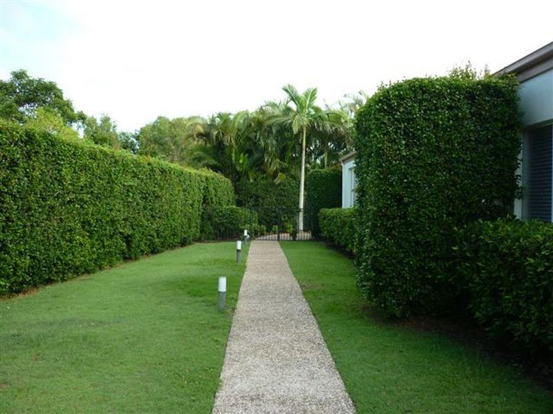 1 Staysail Place, Twin Waters QLD 4564